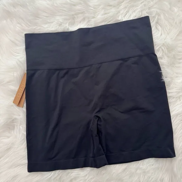 Skims Soft Smoothing Seamless Short Eclipse Size XL - Image 5