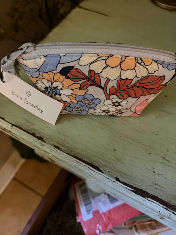 Vera Bradley - Image 3