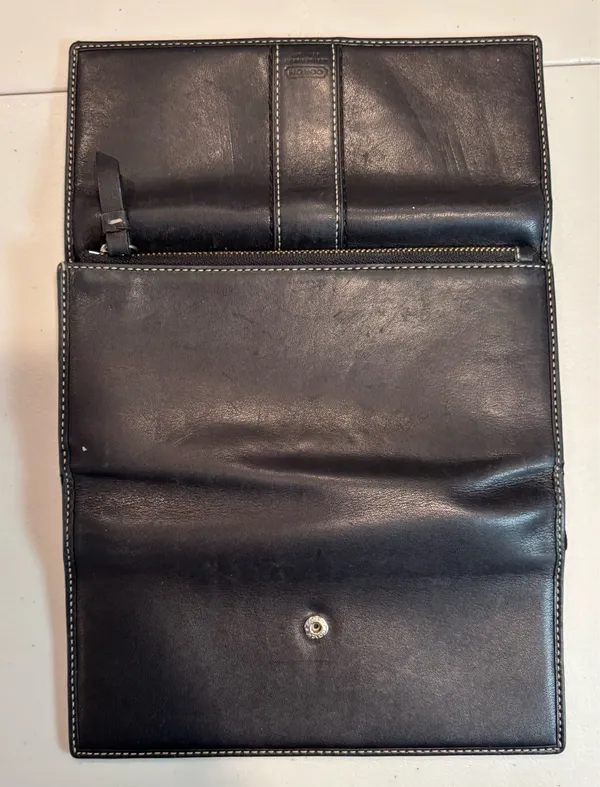 Coach | Hampton leather tri-fold wallet .  - Image 14