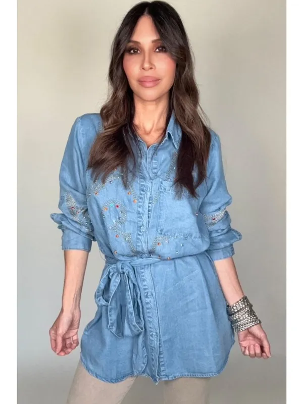 Blue B Chambray Embroidered Tunic Shirt Size Medium Rhinestone Studded Western - Image 2