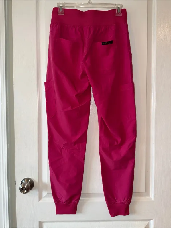 Monarch hot pink scrub set - Image 9