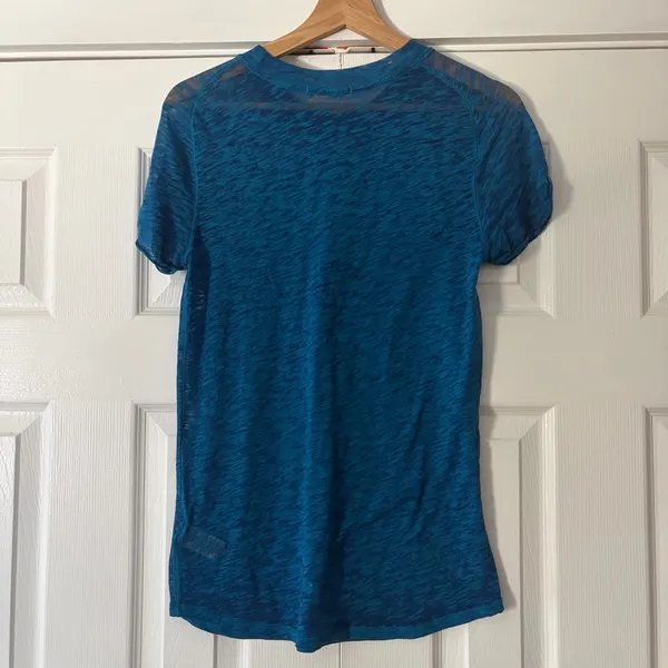 We The Free Vibrant Blue Night Sky Burn Out Tee Semi-Sheer Size Large EUC‎ - Image 5