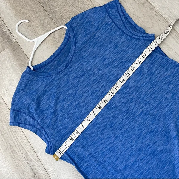Lululemon Lightweight Top pedal to the medal short sleeve womens Blue (size 8) - Image 3