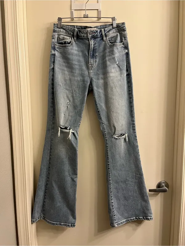 Hidden Jeans Happi Flare Stretch Jeans Size 31 - Image 2