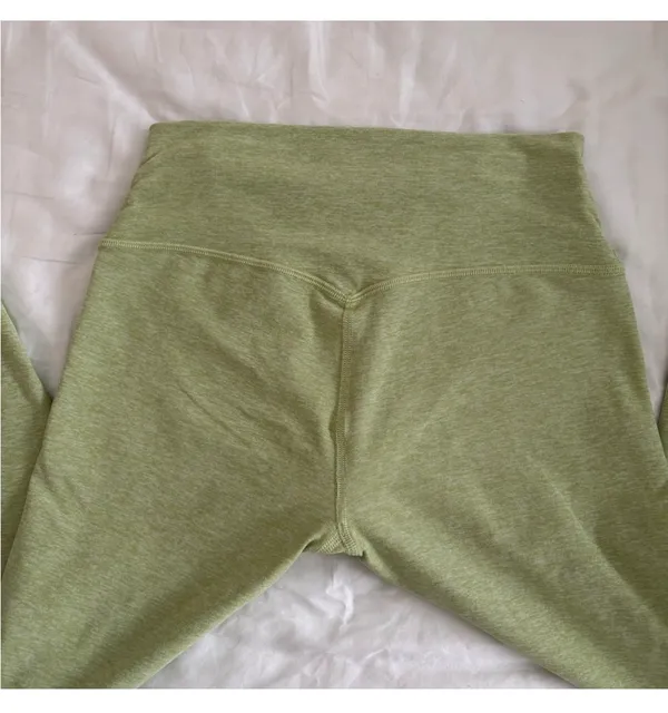Alo Set Yoga airbrush green matcha - Image 3