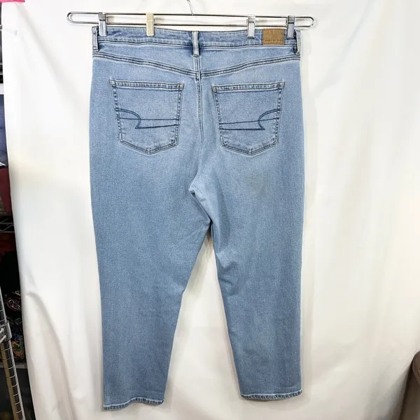 American Eagle Plus Size 18 Jeans Mom Light Wash‎ Blue High Rise Relaxed 633 - Image 2