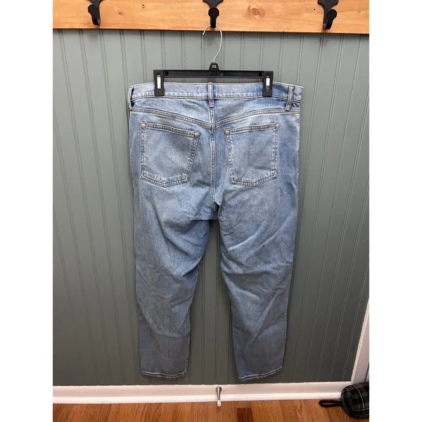 Abercrombie & Fitch The Mom High Rise Distressed Jeans Blue 33 16L Medium Wash - Image 2