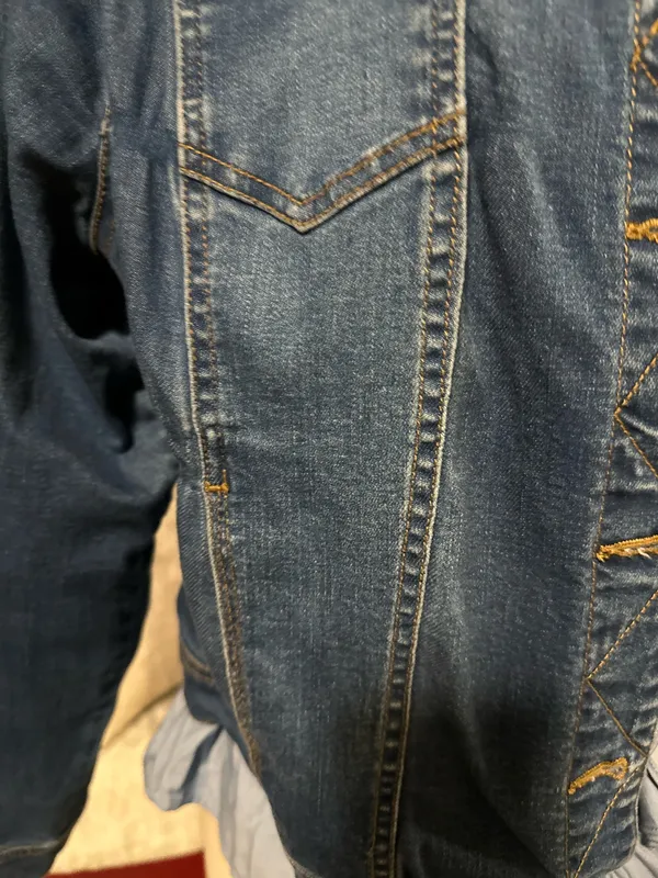 Isaac Mizrahi Denim Jacket - Image 3