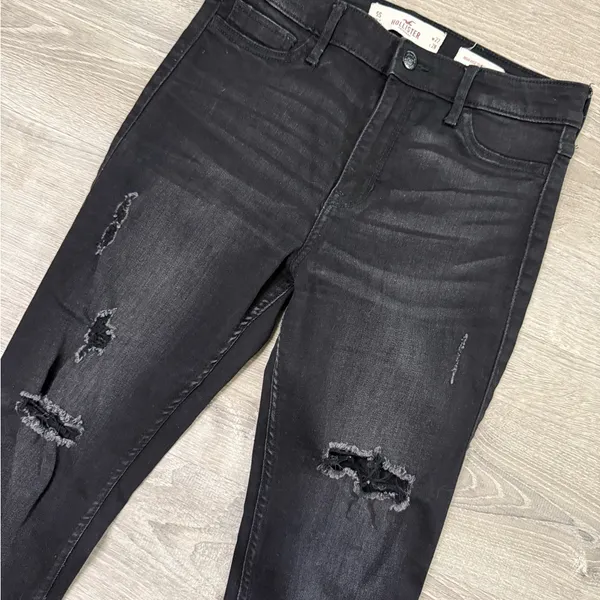 •Hollister• High Rise Super Skinny Jeans - Image 3