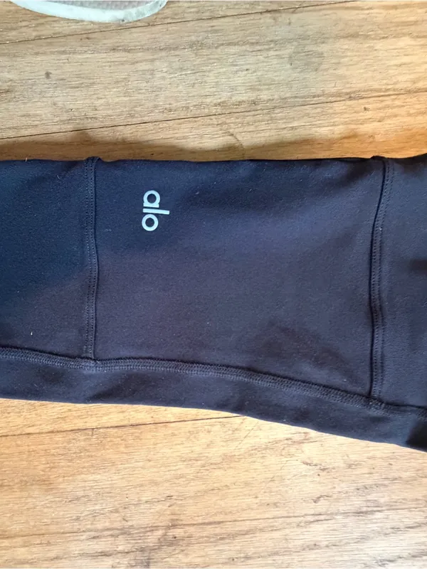 Alo Yoga Pocket Leggings High-Waist Black - Image 4