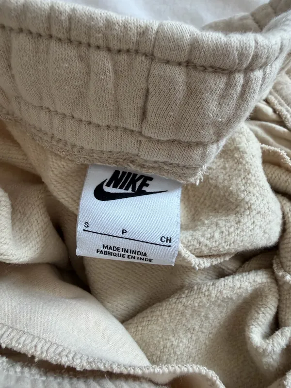Nike Sweatpants - Image 2