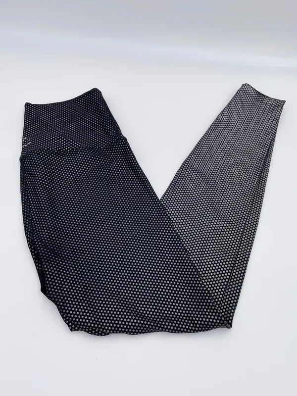 Beyond Yoga Spot On High Waisted Midi Leggings Size Medium Black Metallic Foil - Image 4