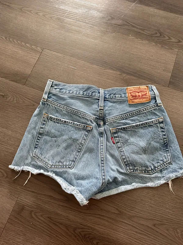 Levi’s 501 Distressed Shorts - Image 2