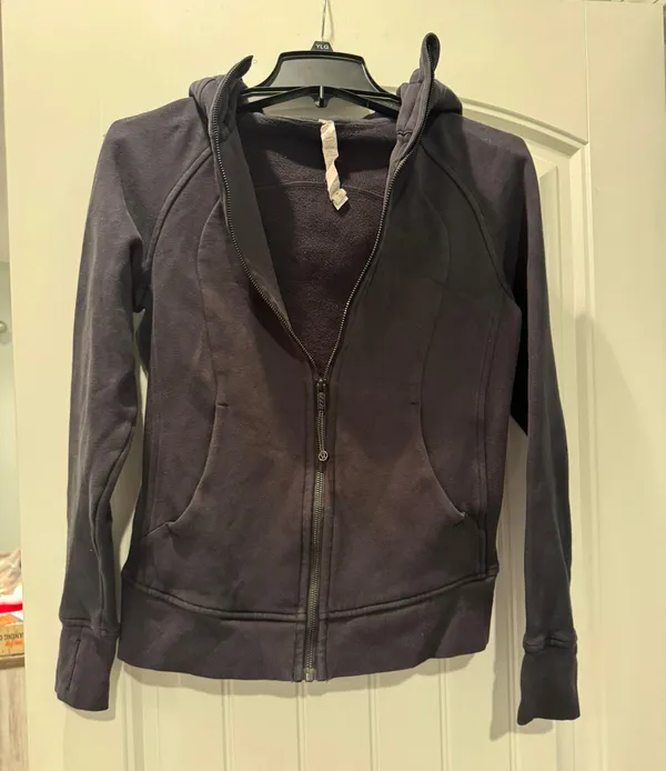 Lululemon Scuba Full Zip Regular Length Size 6 - Image 2