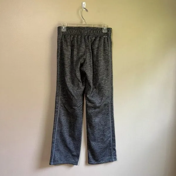 ‎Adidas small grey sweat pants - Image 6