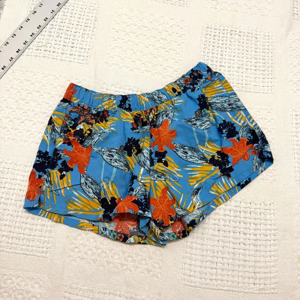 Patagonia medium Barely Baggies active athletic swim shorts SH 3427 - Image 10