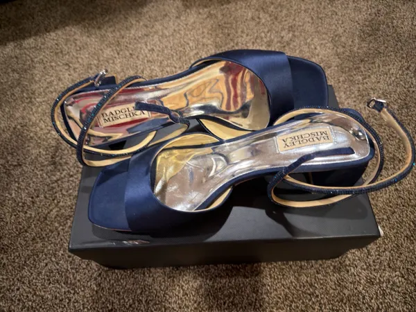 Badgley Mischka Heels Navy - Image 2