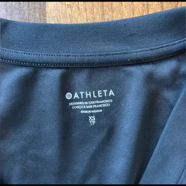 Athleta V-Neck black top‎ size XS - Image 2