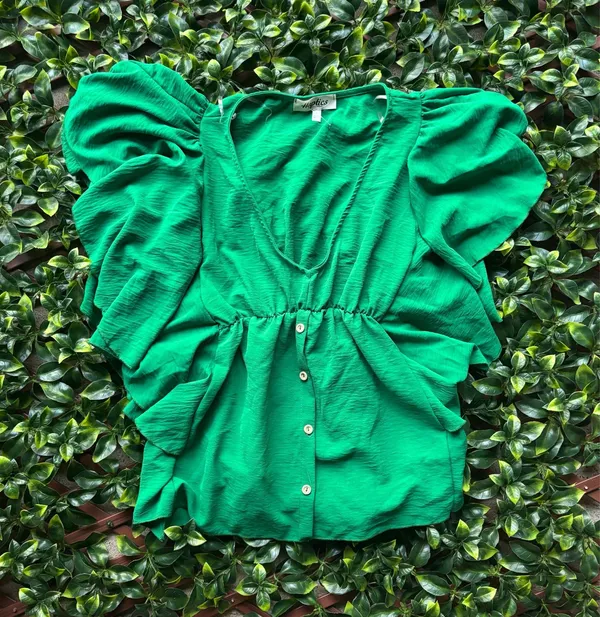 Haptics by Karen Green Button Ruffle Woven Top size Large - Image 2