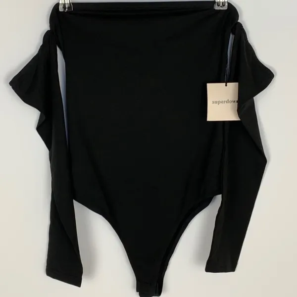 Superdown Revolve Ayesha Off Shoulder Bodysuit Top Black Sexy Shirt Onesie Shirt - Image 6