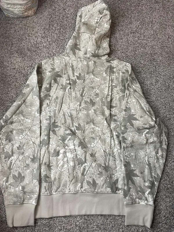 Camo Sweatshirt - Image 7
