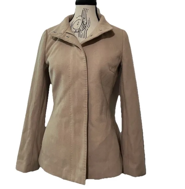 Banana Republic Women’s Wool Blend 2013 Coat Women’s Size XS Beige - Image 4