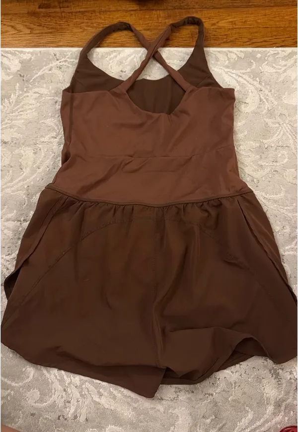 Amazon Women's athletic set - Image 2