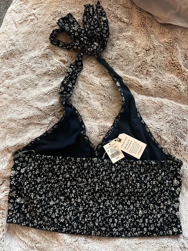 American Eagle Outfitters Halter Crop Top - Image 3