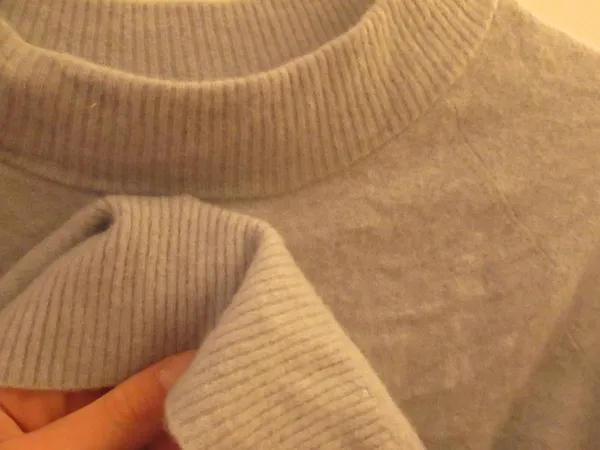 Sweater Athleta Women’s  - Image 3