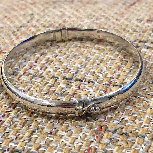 Sterling Silver Spring Closure Locking Clasp Closure Bangle Bracelet Silver - Image 3