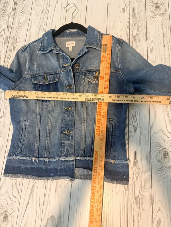 Sneak Peek Women’s Small Distressed Denim Jacket Raw Hem Patchwork Jean Jacket Blue - Image 12