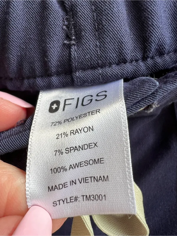 Figs Technical Collection Scrubs Navy Pants Style TM3001 Cairo Cargo Size Medium - Image 5