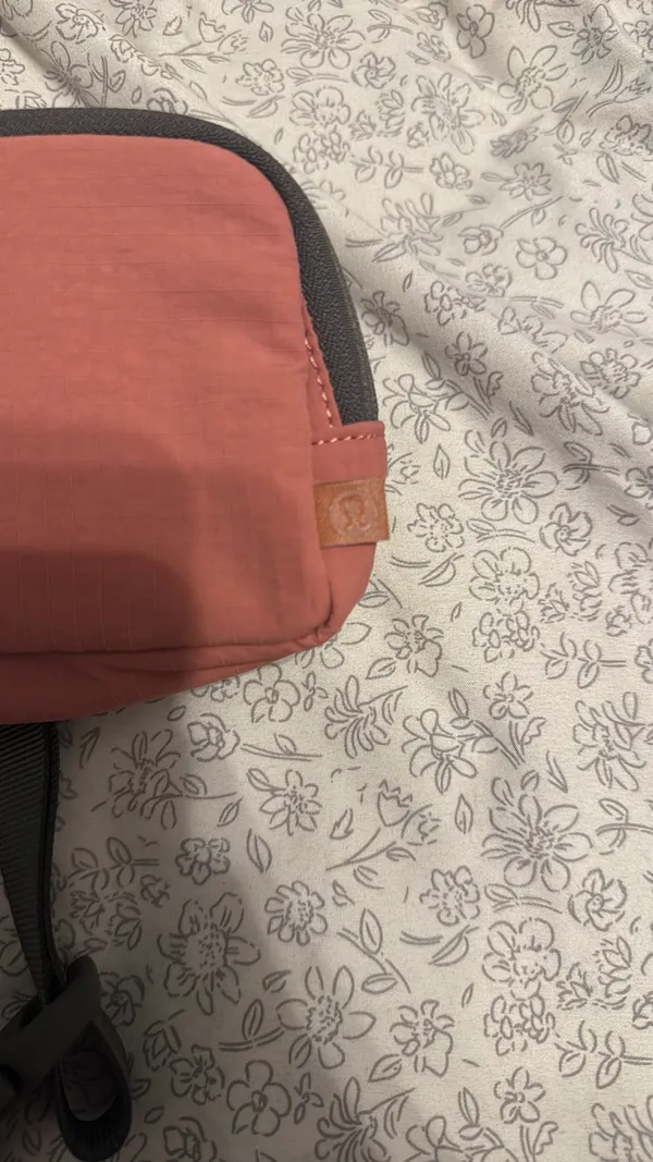 Lululemon Belt Bag - Image 7
