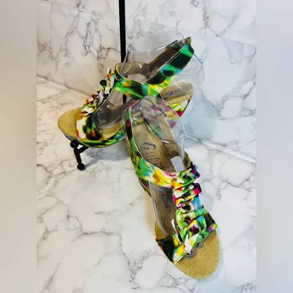 Women's Blowfish Guppy Love Multi-Color Wedge Sandals Size 6.5 - Image 2