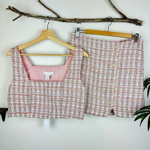 NWT House of Harlow 1960 Pixie Dust Tweed Pink Top and Mini Skirt Set - Image 2