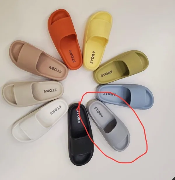 Story Grey Cloud Insole Slip On Slide - Image 3