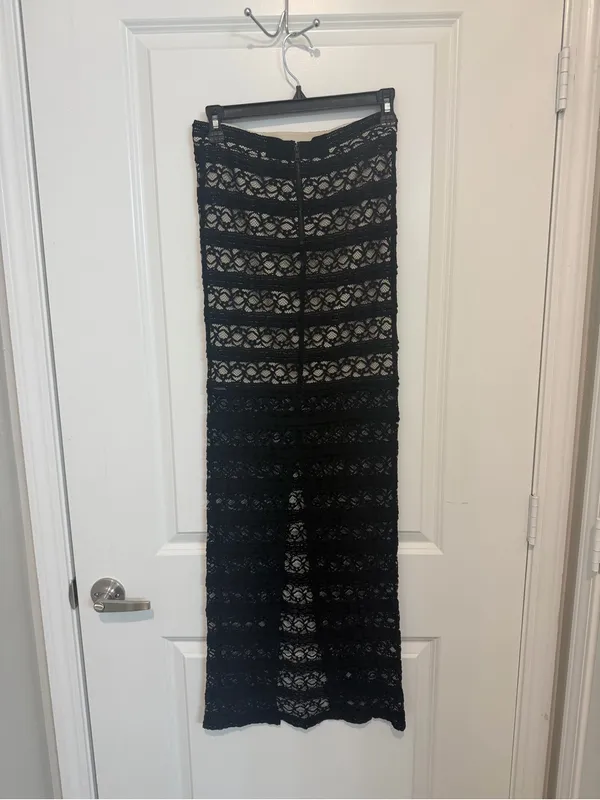 Alice + Olivia Ettley Lace Maxi Skirt Size 2 Black Ivory Lined Sheer Feminine - Image 2