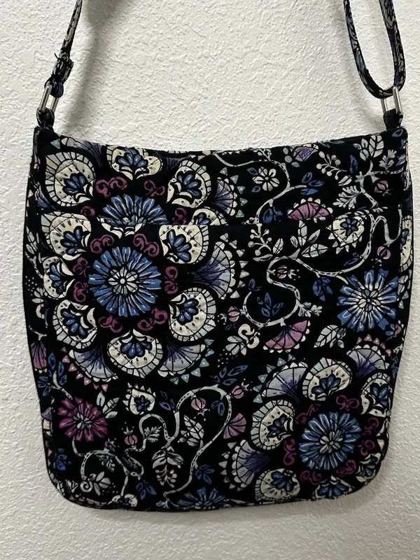 Vera Bradley Triple Zip Hipster Crossbody Shoulder Bag "Bramble" Pattern Adjust - Image 3