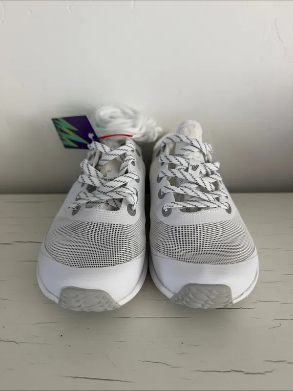 Varsity Ascend Cheer Shoes White Lightweight Mesh Athletic Women’s Size 5 NWT - Image 2