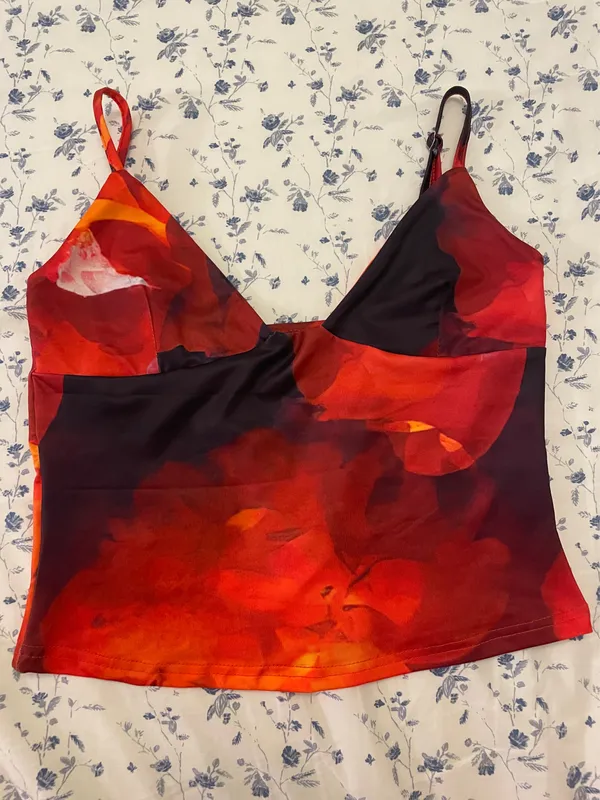 Red and black skirt set Size M - Image 3