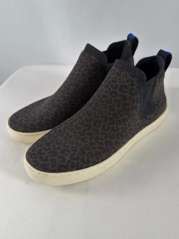 Rothys Chelsea Boot in Espresso Spot Retired Size 8.5 - Image 4