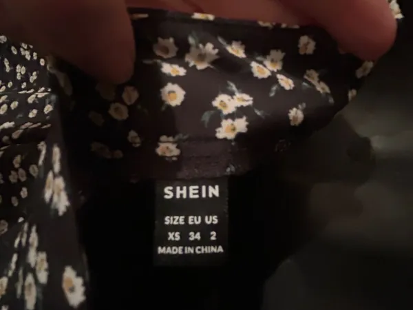 SHEIN Black wide leg pants with White Floral Print - Image 5