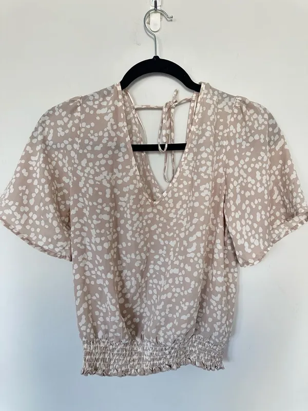 Nine Britton Women's Beige and White Polka Dot Short Puff Sleeve Smocked Waist B - Image 4