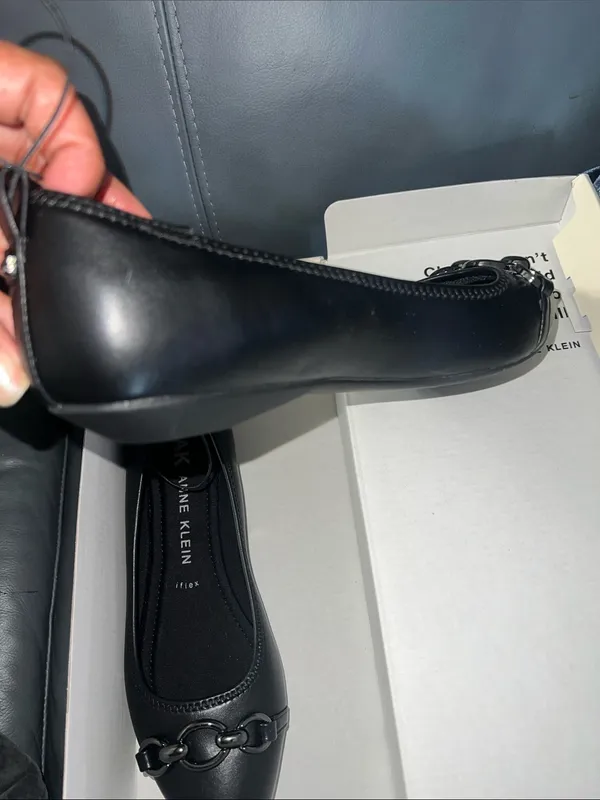 Anne Klein Black Pointed-Toe Flats with Chain Accent Flex Sz 8 NEW - Image 6