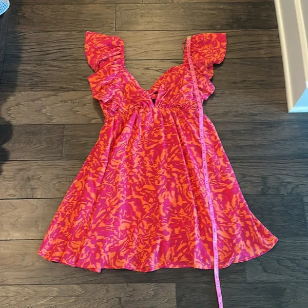 NWT Glam Orange and Pink Print Tie Back Dress Sz M - Image 7