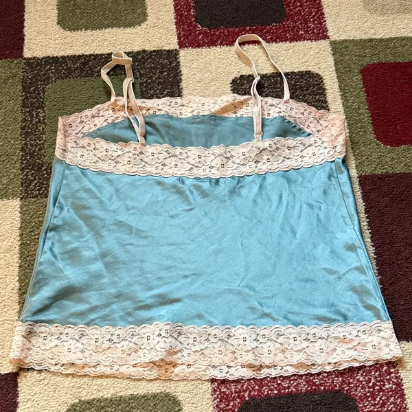 Victoria's Secret Blue and Cream Chemise - Image 5