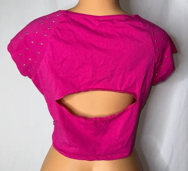 Nicki Minaj Hot pink cropped tee - Image 3