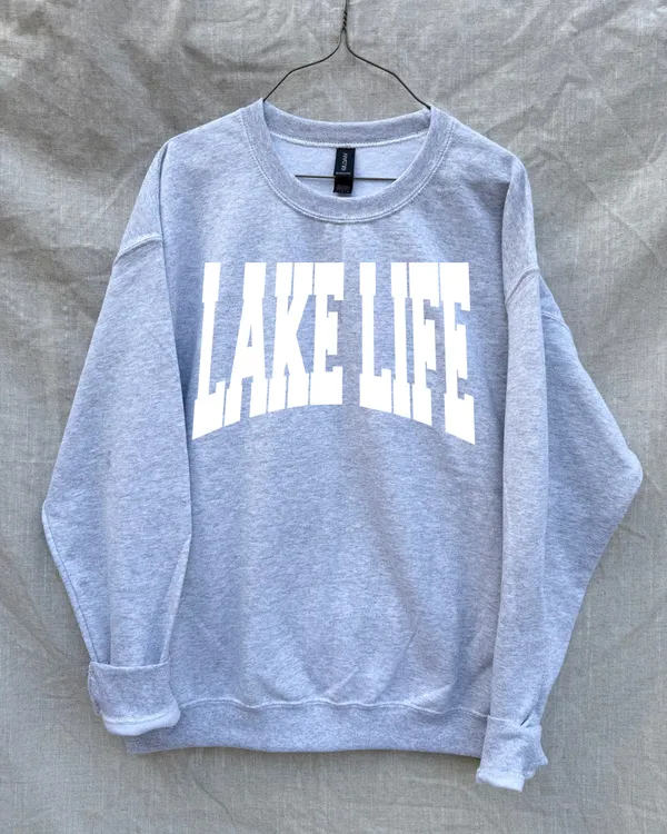 Gildan Lake Life Sweatshirt - Image 2