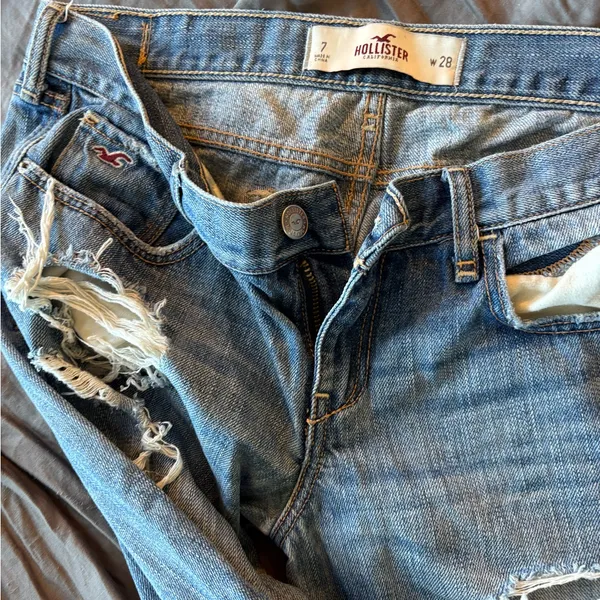 Hollister Medium Blue Ripped Skinny Jeans‎ - Image 11