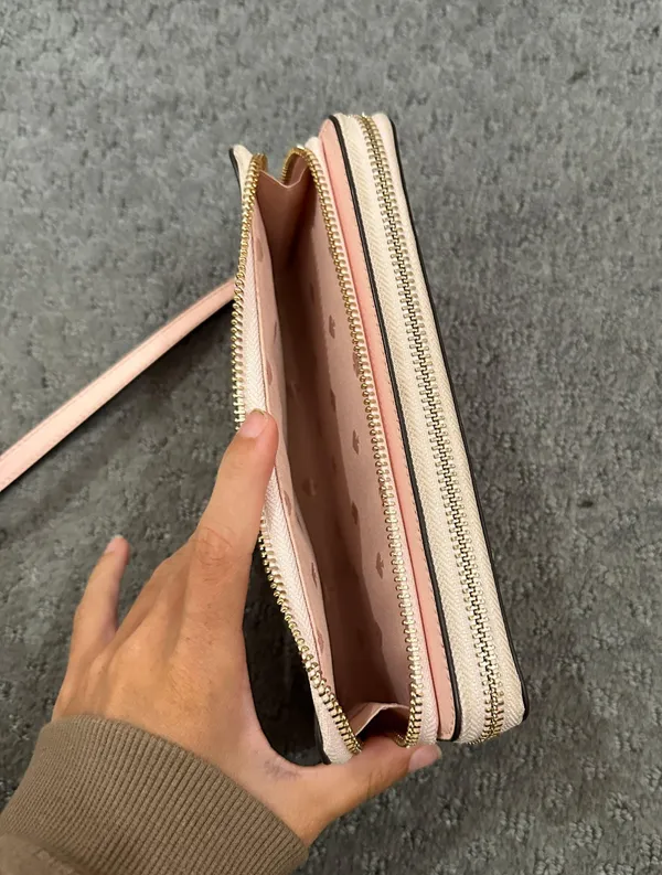 Kate Spade Wristlet - Image 3